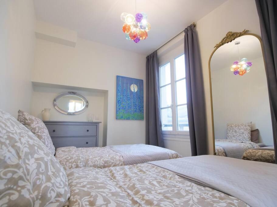Charme Et Modernite Au Coeur Du Quartier St Louis Apartment Versailles Exterior foto
