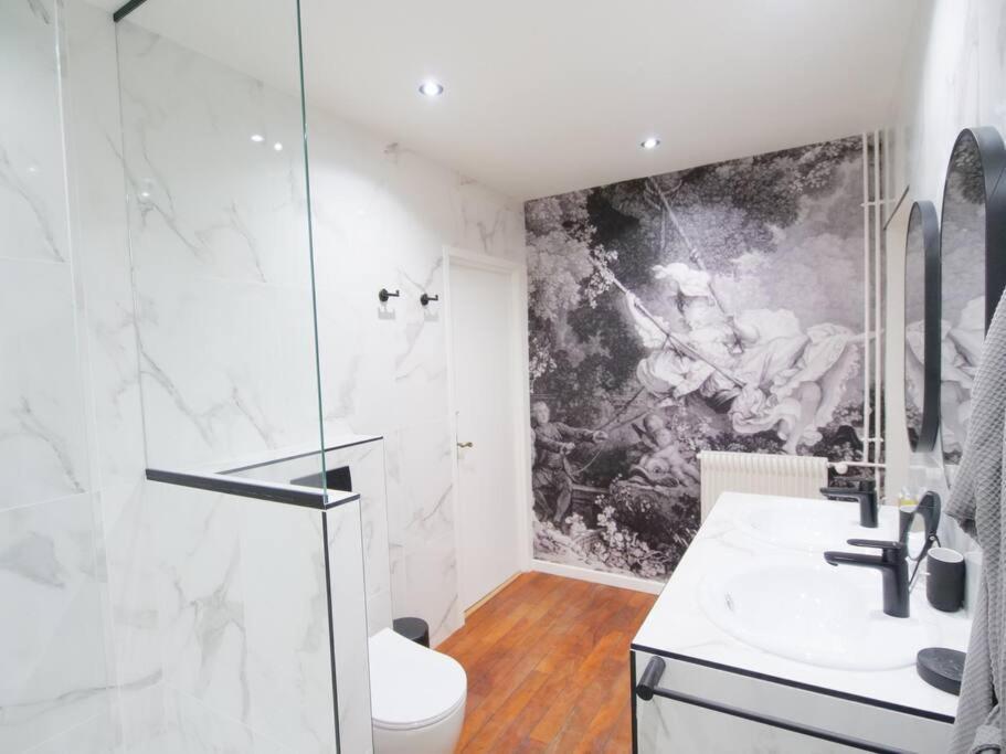 Charme Et Modernite Au Coeur Du Quartier St Louis Apartment Versailles Exterior foto