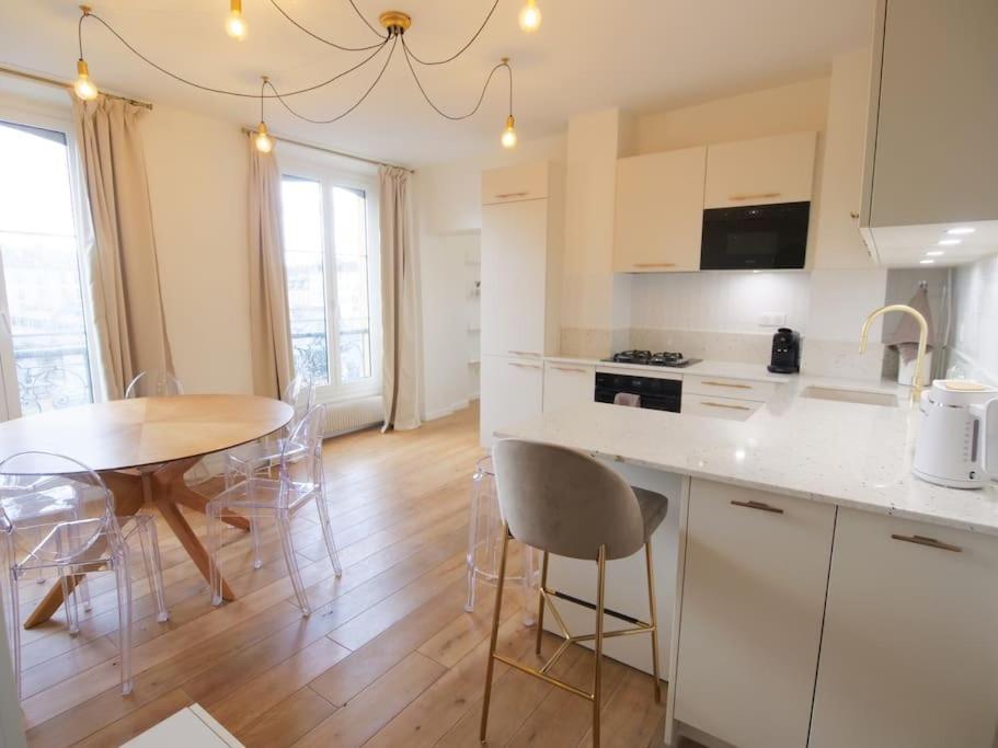 Charme Et Modernite Au Coeur Du Quartier St Louis Apartment Versailles Exterior foto